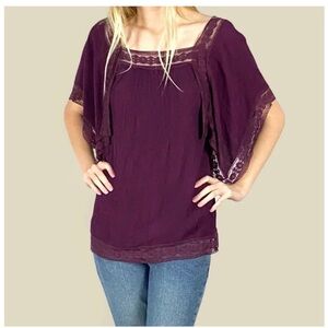 Cute women’s fairy sleeve blouse size small